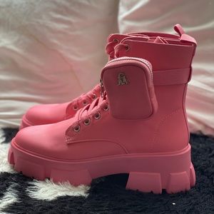 Steve Madden pink combat boots women size 8 never worn
